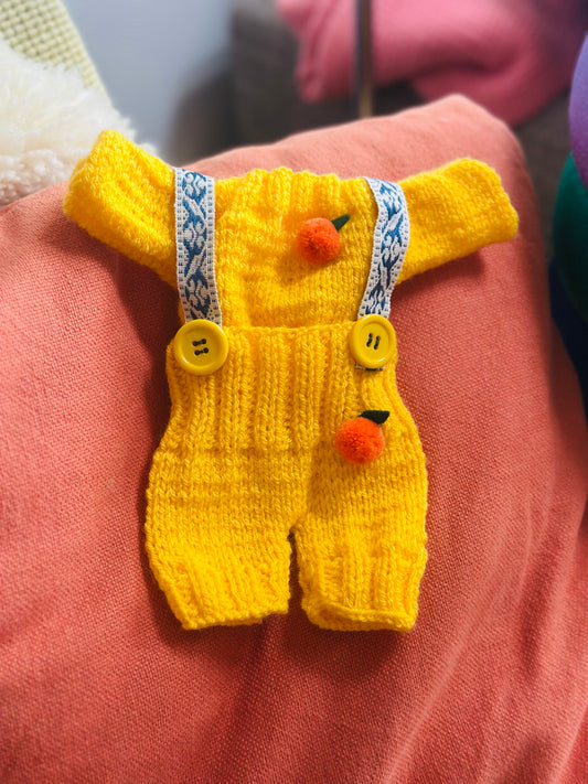 Verkauft Puppenkleider